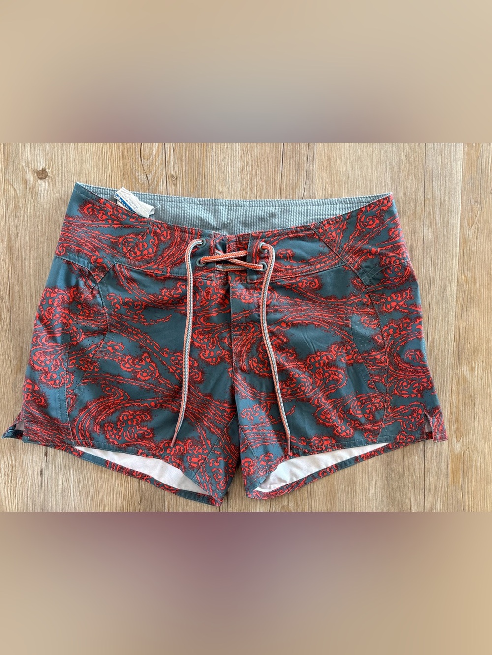 Columbia Gray Swim/Board Shorts with Red Accent